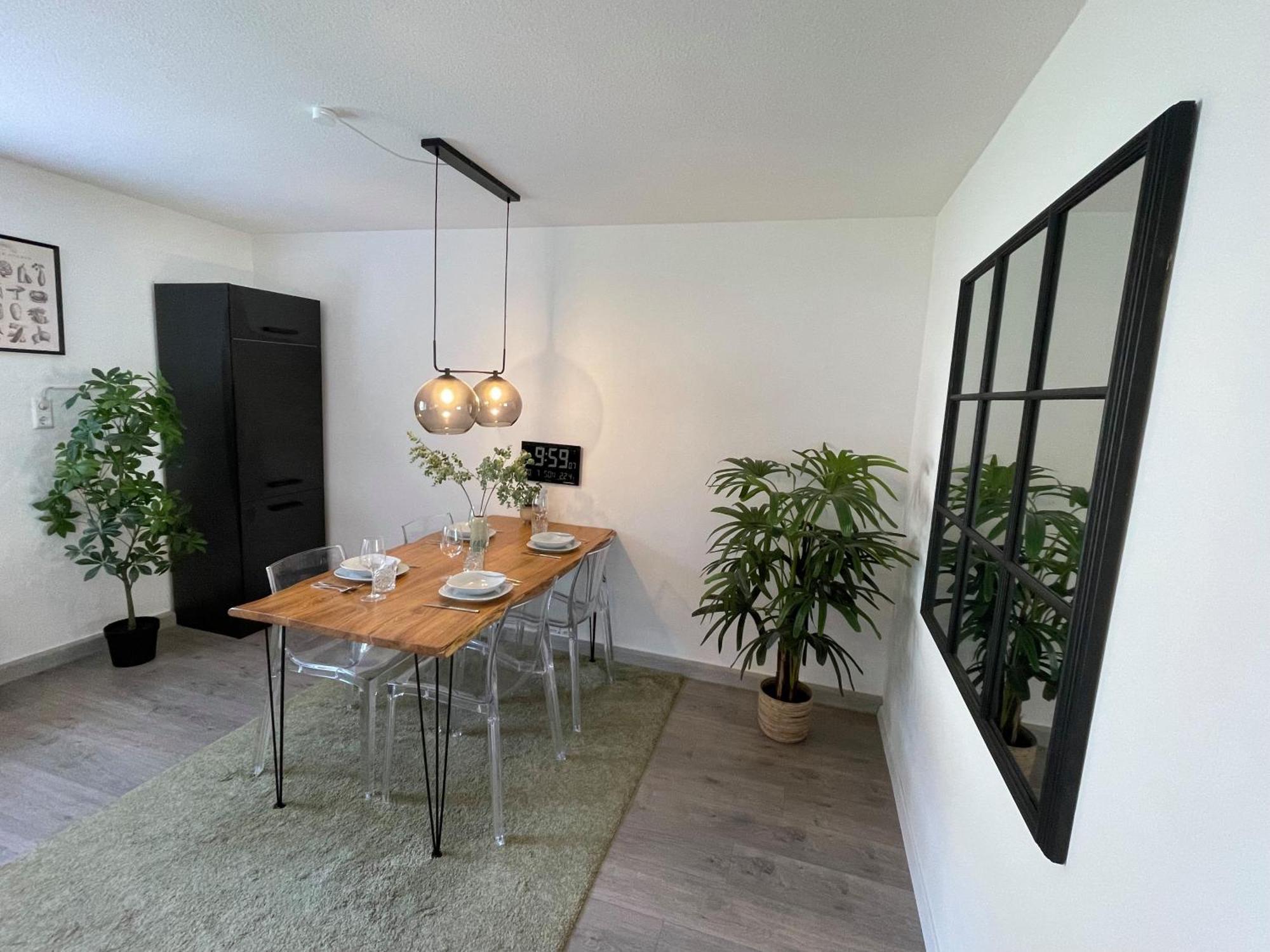 Stilvolles Apartment Mit Einzigartigem Charme ラドルフツェル・アム・ボーデンゼー エクステリア 写真